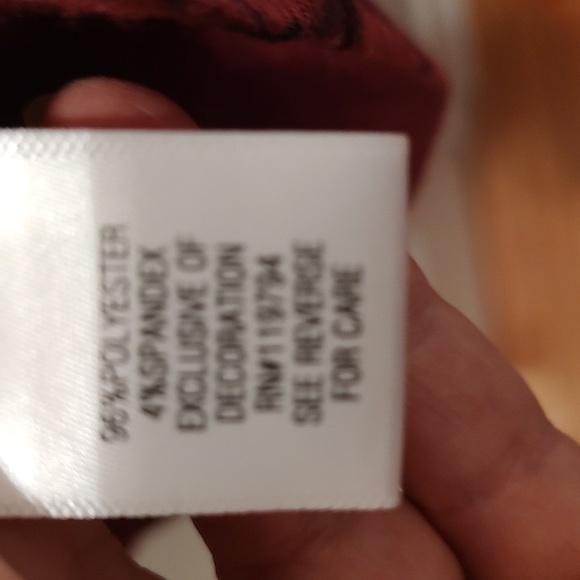 Gorgeous APT 9 woman's top - Picture 5 of 7